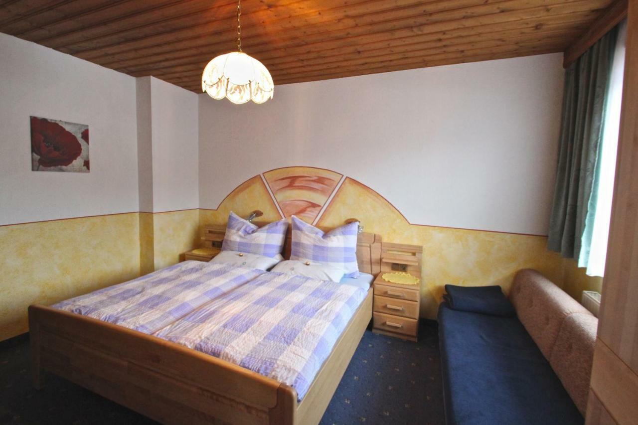 Ferienwohnung Tschiderer Ladis Buitenkant foto
